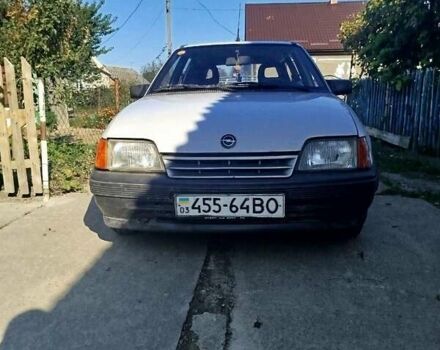 Белый Опель Кадет, объемом двигателя 1.6 л и пробегом 134 тыс. км за 1850 $, фото 1 на Automoto.ua
