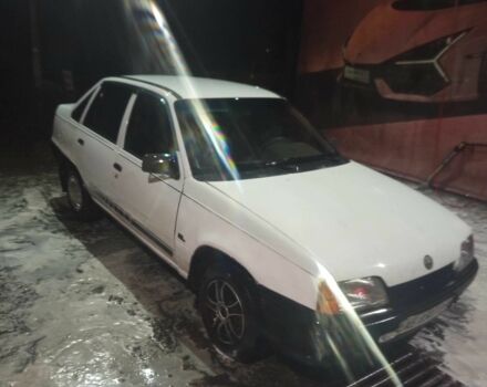 Белый Опель Кадет, объемом двигателя 1.3 л и пробегом 50 тыс. км за 571 $, фото 1 на Automoto.ua