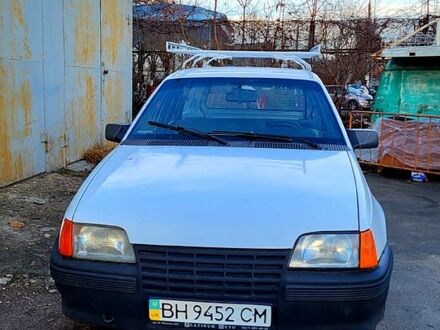 Опель Кадет 1990 в Одессе на Automoto.ua Белый Опель Кадет, объемом двигателя 13 л и пробегом 180 тыс. км за 1300 $, фото 1 на Automoto.ua