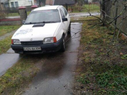 Опель Кадет 1990 в Ратно на Automoto.ua Белый Опель Кадет, объемом двигателя 0 л и пробегом 100 тыс. км за 486 $, фото 1 на Automoto.ua