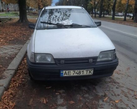 Белый Опель Кадет, объемом двигателя 1.6 л и пробегом 110 тыс. км за 1100 $, фото 1 на Automoto.ua