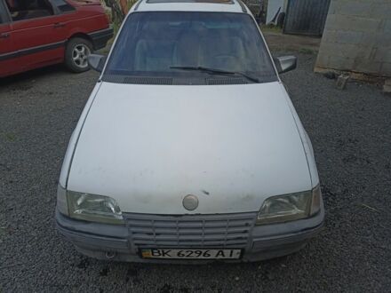 Білий Опель Кадет, об'ємом двигуна 0 л та пробігом 20 тис. км за 500 $, фото 1 на Automoto.ua