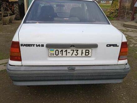 Белый Опель Кадет, объемом двигателя 1.4 л и пробегом 300 тыс. км за 800 $, фото 1 на Automoto.ua