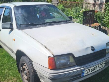 Опель Кадет 1995 в Конотопе на Automoto.ua Белый Опель Кадет, объемом двигателя 1.6 л и пробегом 39 тыс. км за 485 $, фото 1 на Automoto.ua