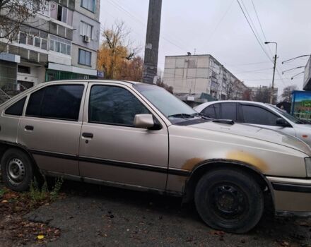 Бежевый Опель Кадет, объемом двигателя 1.3 л и пробегом 250 тыс. км за 547 $, фото 2 на Automoto.ua