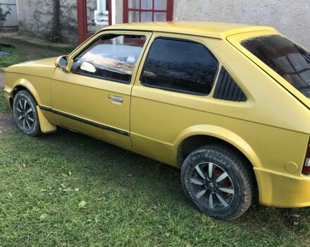 Бежевый Опель Кадет, объемом двигателя 1 л и пробегом 1 тыс. км за 750 $, фото 1 на Automoto.ua