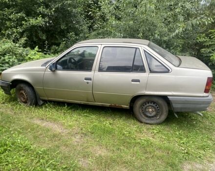 Бежевый Опель Кадет, объемом двигателя 0 л и пробегом 1000 тыс. км за 350 $, фото 1 на Automoto.ua