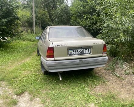 Бежевый Опель Кадет, объемом двигателя 0 л и пробегом 1000 тыс. км за 350 $, фото 2 на Automoto.ua