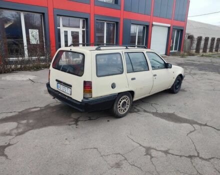 Бежевый Опель Кадет, объемом двигателя 1.6 л и пробегом 90 тыс. км за 750 $, фото 3 на Automoto.ua