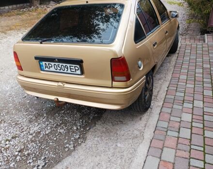 Бежевый Опель Кадет, объемом двигателя 1.3 л и пробегом 200 тыс. км за 1151 $, фото 3 на Automoto.ua