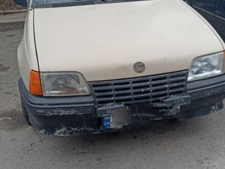 Бежевый Опель Кадет, объемом двигателя 0 л и пробегом 300 тыс. км за 500 $, фото 1 на Automoto.ua