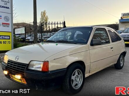 Опель Кадет 1985 у Миколаєві на Automoto.ua Бежевий Опель Кадет, об'ємом двигуна 12 л та пробігом 220 тис. км за 1200 $, фото 1 на Automoto.ua