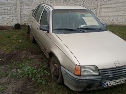 Бежевый Опель Кадет, объемом двигателя 1.3 л и пробегом 120 тыс. км за 700 $, фото 1 на Automoto.ua