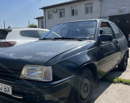 Черный Опель Кадет, объемом двигателя 1.4 л и пробегом 43 тыс. км за 1260 $, фото 1 на Automoto.ua