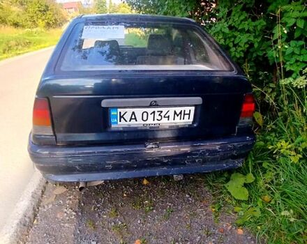 Черный Опель Кадет, объемом двигателя 1.8 л и пробегом 92 тыс. км за 900 $, фото 3 на Automoto.ua
