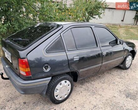 Черный Опель Кадет, объемом двигателя 1.8 л и пробегом 100 тыс. км за 1200 $, фото 7 на Automoto.ua