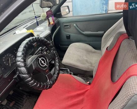 Чорний Опель Кадет, об'ємом двигуна 0 л та пробігом 300 тис. км за 875 $, фото 5 на Automoto.ua