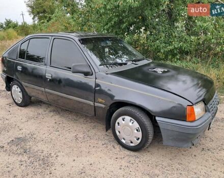 Черный Опель Кадет, объемом двигателя 1.8 л и пробегом 100 тыс. км за 1200 $, фото 6 на Automoto.ua