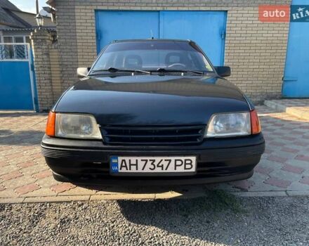 Черный Опель Кадет, объемом двигателя 1.6 л и пробегом 5 тыс. км за 1327 $, фото 2 на Automoto.ua
