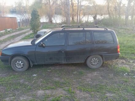 Опель Кадет 1989 в Умани на Automoto.ua Черный Опель Кадет, объемом двигателя 1.6 л и пробегом 76 тыс. км за 1000 $, фото 1 на Automoto.ua