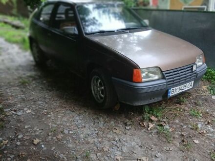 Опель Кадет 1985 в Глухове на Automoto.ua Коричневый Опель Кадет, объемом двигателя 1.2 л и пробегом 150 тыс. км за 600 $, фото 1 на Automoto.ua