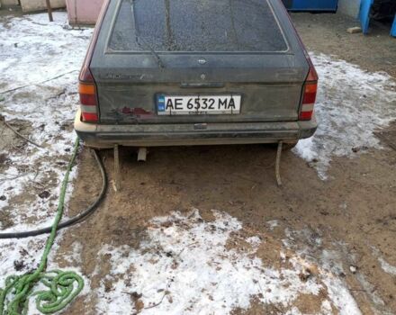 Красный Опель Кадет, объемом двигателя 1.6 л и пробегом 999 тыс. км за 1000 $, фото 5 на Automoto.ua