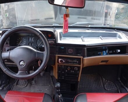 Красный Опель Кадет, объемом двигателя 1.6 л и пробегом 79 тыс. км за 1100 $, фото 4 на Automoto.ua