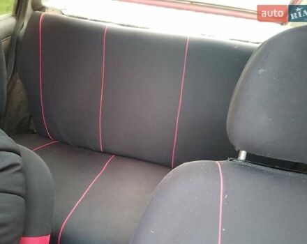 Красный Опель Кадет, объемом двигателя 1.3 л и пробегом 300 тыс. км за 400 $, фото 2 на Automoto.ua