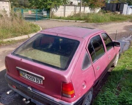 Красный Опель Кадет, объемом двигателя 1.3 л и пробегом 300 тыс. км за 400 $, фото 6 на Automoto.ua