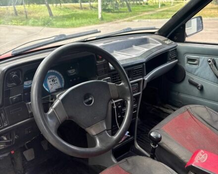 Красный Опель Кадет, объемом двигателя 1.2 л и пробегом 280 тыс. км за 357 $, фото 5 на Automoto.ua