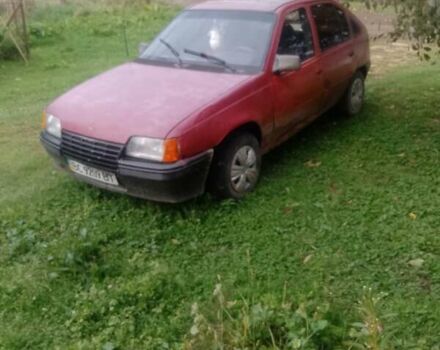 Красный Опель Кадет, объемом двигателя 1.3 л и пробегом 300 тыс. км за 400 $, фото 5 на Automoto.ua