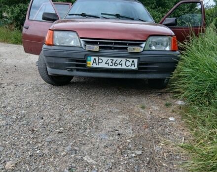 Красный Опель Кадет, объемом двигателя 1.3 л и пробегом 590 тыс. км за 714 $, фото 9 на Automoto.ua