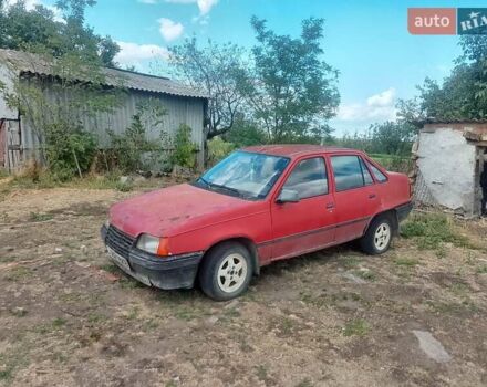 Красный Опель Кадет, объемом двигателя 1.6 л и пробегом 400 тыс. км за 500 $, фото 2 на Automoto.ua