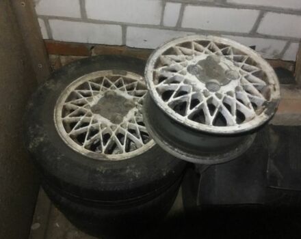 Красный Опель Кадет, объемом двигателя 1.6 л и пробегом 145 тыс. км за 640 $, фото 4 на Automoto.ua