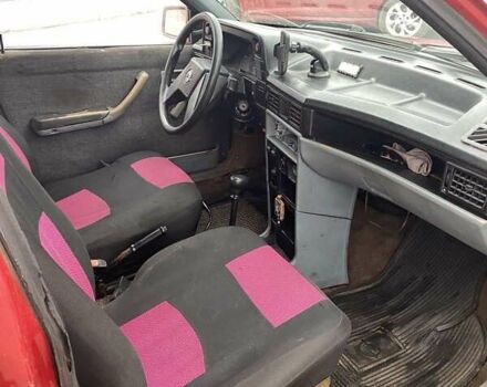 Красный Опель Кадет, объемом двигателя 1.6 л и пробегом 200 тыс. км за 1145 $, фото 9 на Automoto.ua