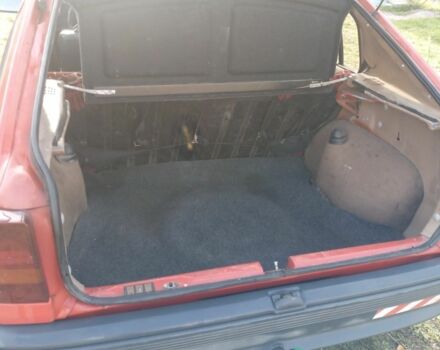 Красный Опель Кадет, объемом двигателя 1.7 л и пробегом 100 тыс. км за 1300 $, фото 3 на Automoto.ua