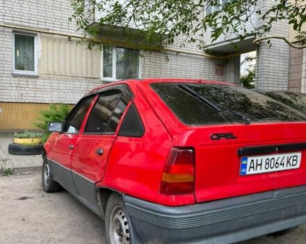Красный Опель Кадет, объемом двигателя 1.3 л и пробегом 370 тыс. км за 950 $, фото 5 на Automoto.ua