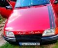 Красный Опель Кадет, объемом двигателя 1.3 л и пробегом 200 тыс. км за 950 $, фото 4 на Automoto.ua