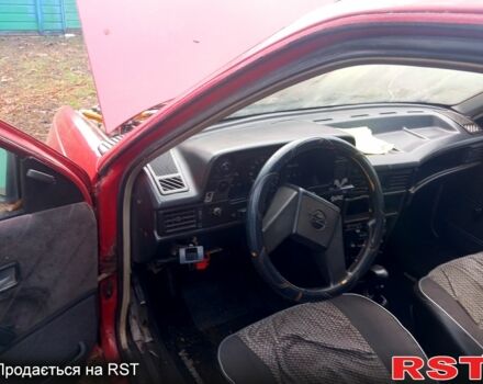 Красный Опель Кадет, объемом двигателя 1.3 л и пробегом 350 тыс. км за 600 $, фото 2 на Automoto.ua