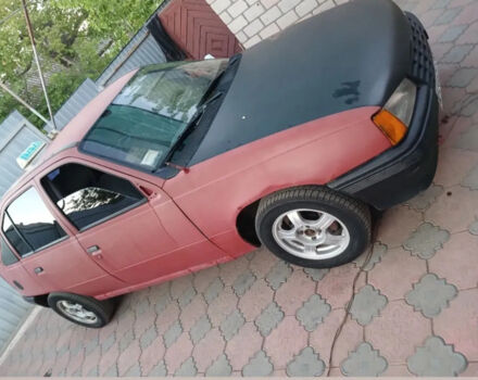Красный Опель Кадет, объемом двигателя 1.3 л и пробегом 500 тыс. км за 412 $, фото 3 на Automoto.ua