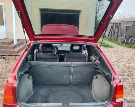 Красный Опель Кадет, объемом двигателя 1.3 л и пробегом 100 тыс. км за 1550 $, фото 9 на Automoto.ua