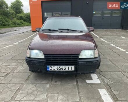 Красный Опель Кадет, объемом двигателя 1.28 л и пробегом 198 тыс. км за 800 $, фото 1 на Automoto.ua