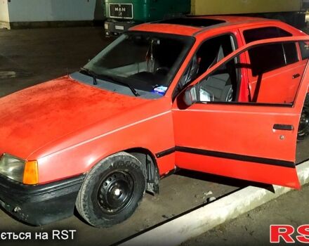 Красный Опель Кадет, объемом двигателя 1.3 л и пробегом 0 тыс. км за 800 $, фото 3 на Automoto.ua