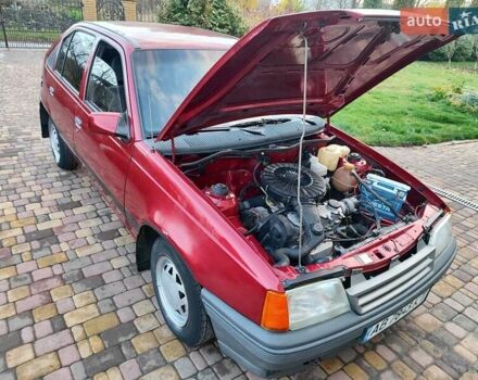 Красный Опель Кадет, объемом двигателя 1.3 л и пробегом 100 тыс. км за 1550 $, фото 8 на Automoto.ua
