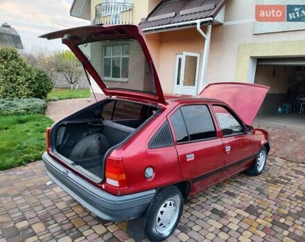 Красный Опель Кадет, объемом двигателя 1.3 л и пробегом 100 тыс. км за 1550 $, фото 10 на Automoto.ua