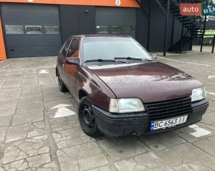 Красный Опель Кадет, объемом двигателя 1.28 л и пробегом 198 тыс. км за 800 $, фото 3 на Automoto.ua