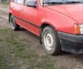 Красный Опель Кадет, объемом двигателя 1.3 л и пробегом 320 тыс. км за 1000 $, фото 1 на Automoto.ua