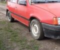 Красный Опель Кадет, объемом двигателя 1.3 л и пробегом 320 тыс. км за 1000 $, фото 1 на Automoto.ua