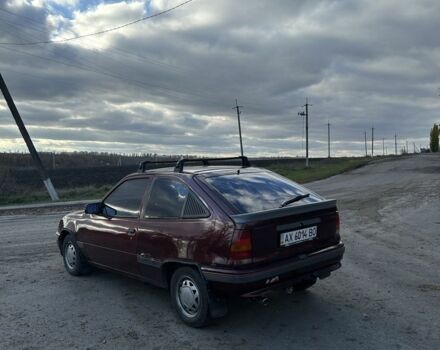 Красный Опель Кадет, объемом двигателя 1.4 л и пробегом 111 тыс. км за 836 $, фото 3 на Automoto.ua