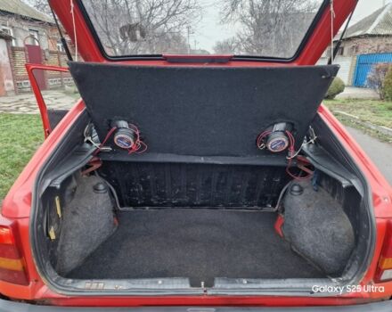 Красный Опель Кадет, объемом двигателя 1.4 л и пробегом 300 тыс. км за 899 $, фото 10 на Automoto.ua